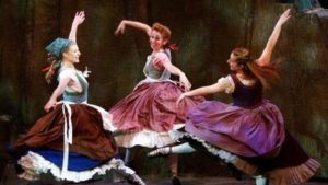 Brigadoon 3 Scottish lasses dance to celebrate wedding, again photo by Amy Pasquantonio